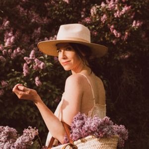 Meet your Posher, Christina